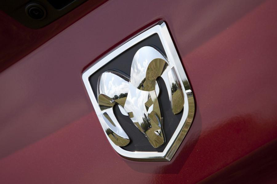  Dodge Ram 1500 Crew Cab SLT 4x4 2013 года  (фото 21 из 29)
